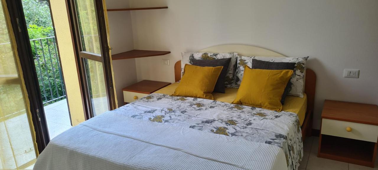Casa Mirella - Appartamento Zona Bellagio Magreglio Extérieur photo