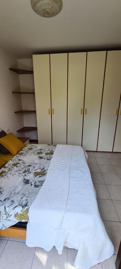 Casa Mirella - Appartamento Zona Bellagio Magreglio Extérieur photo