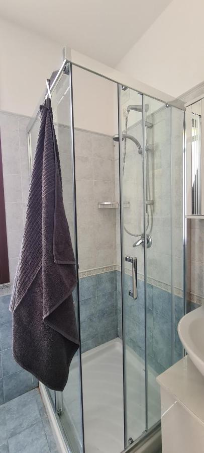 Casa Mirella - Appartamento Zona Bellagio Magreglio Extérieur photo
